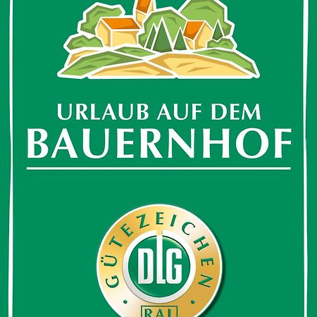 Familien-Bauernhof-Berghammer Rotta Стая снимка