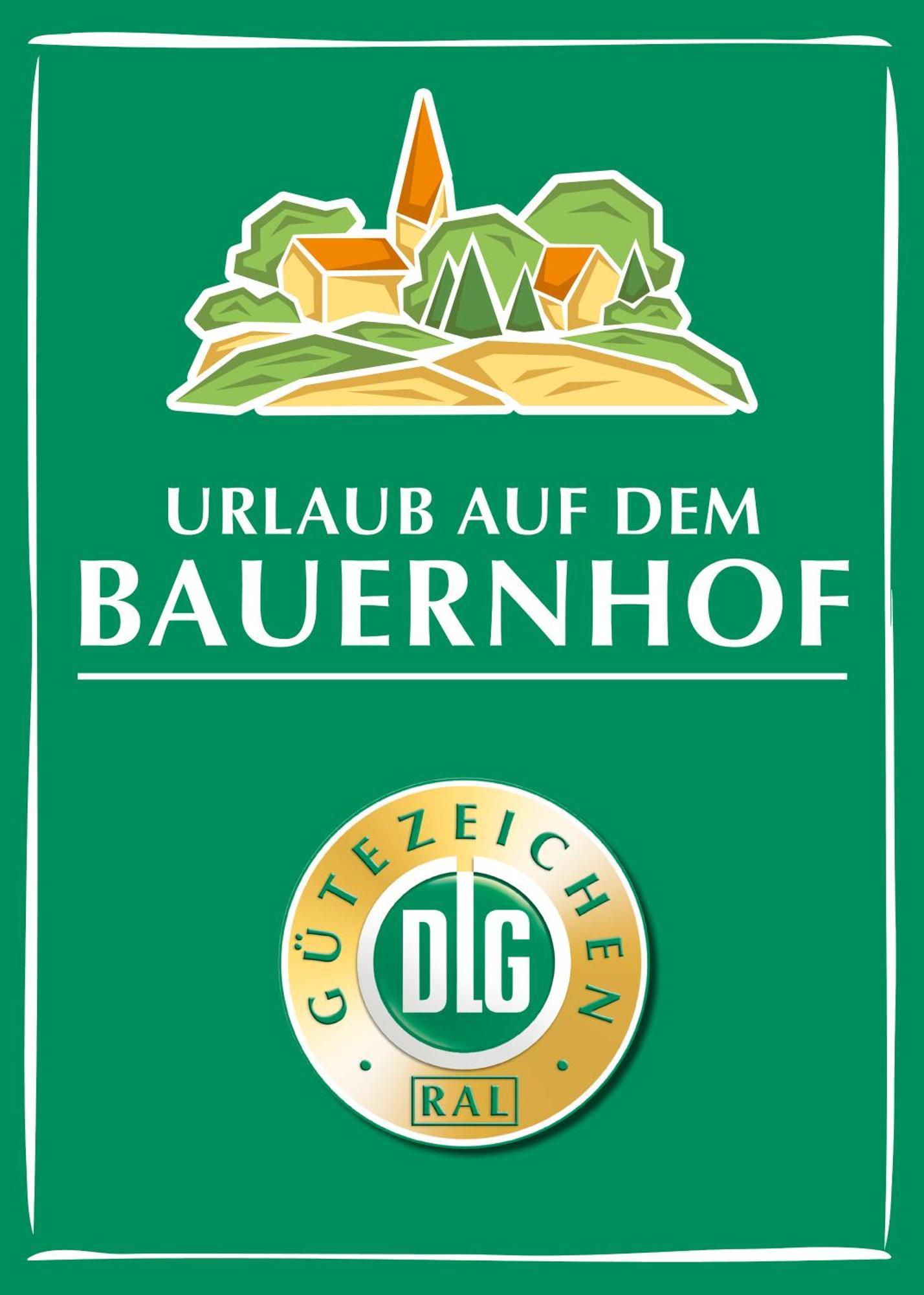 Familien-Bauernhof-Berghammer Rotta Стая снимка