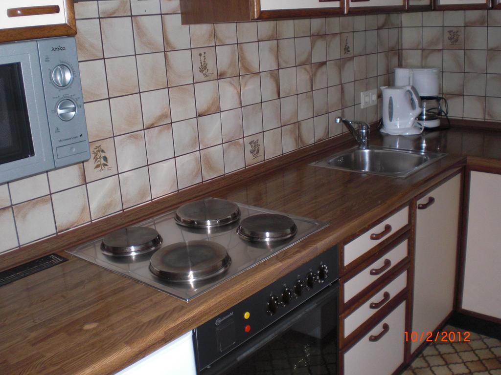 Familien-Bauernhof-Berghammer Rotta Стая снимка