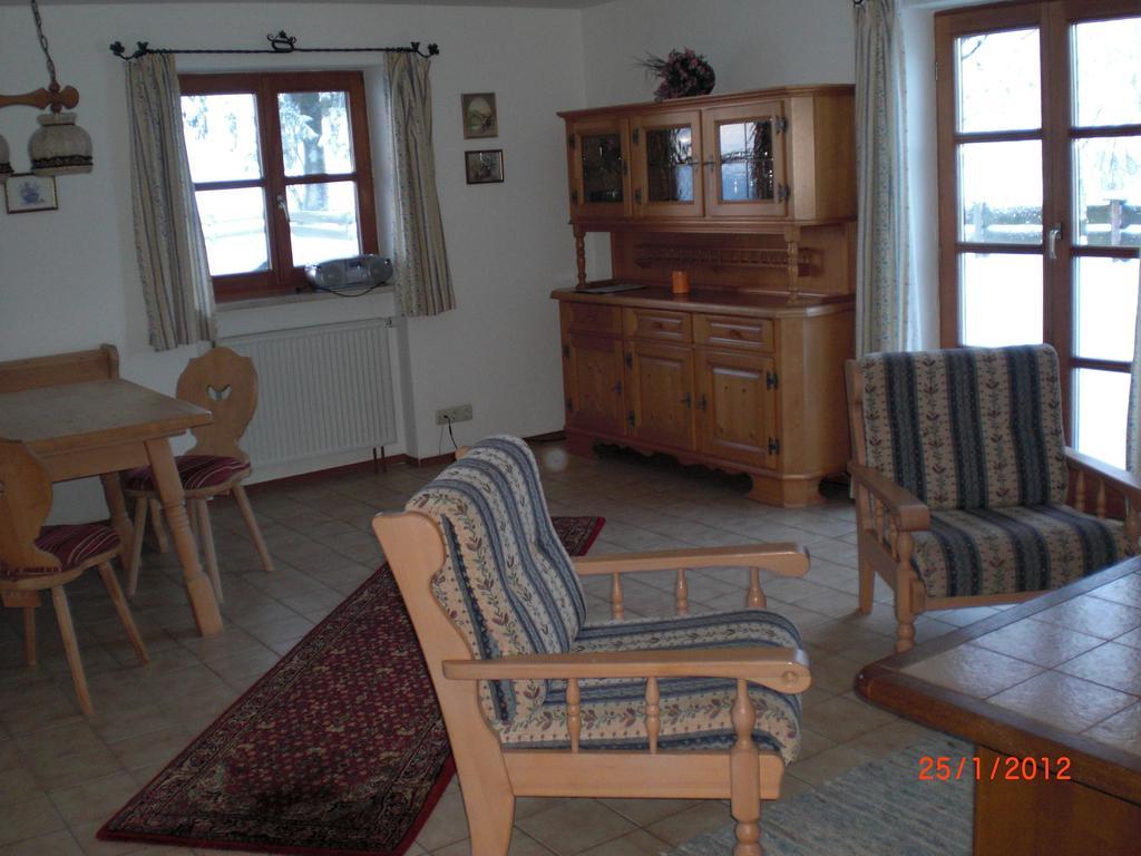 Familien-Bauernhof-Berghammer Rotta Стая снимка